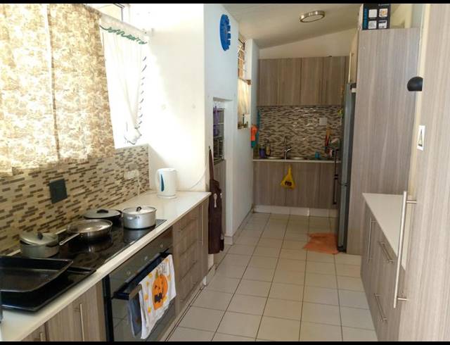 3 BEDROOM HOUSE FOR SALE IN KENSINGTON